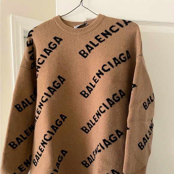 Balenciaga sweater - Picture 1 of 8